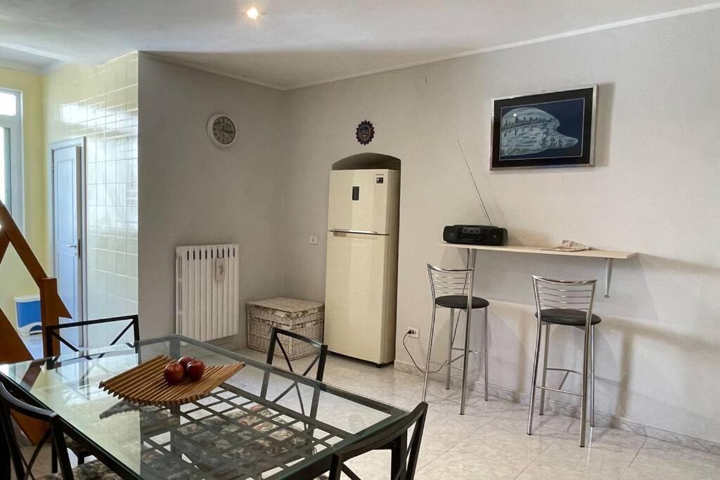 Petinoinapulia - Appartamento Per Famiglie E Amici Bari Extérieur photo